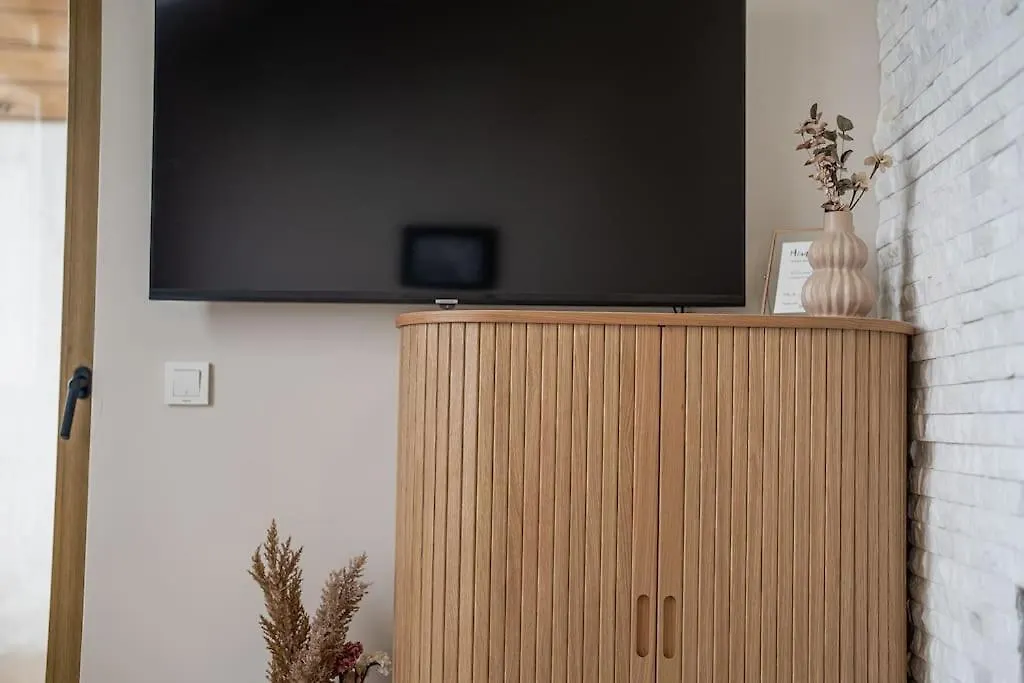 Host2U Penthouse Sauna, Jacuzzi, Fireplace バンスコ 0*,